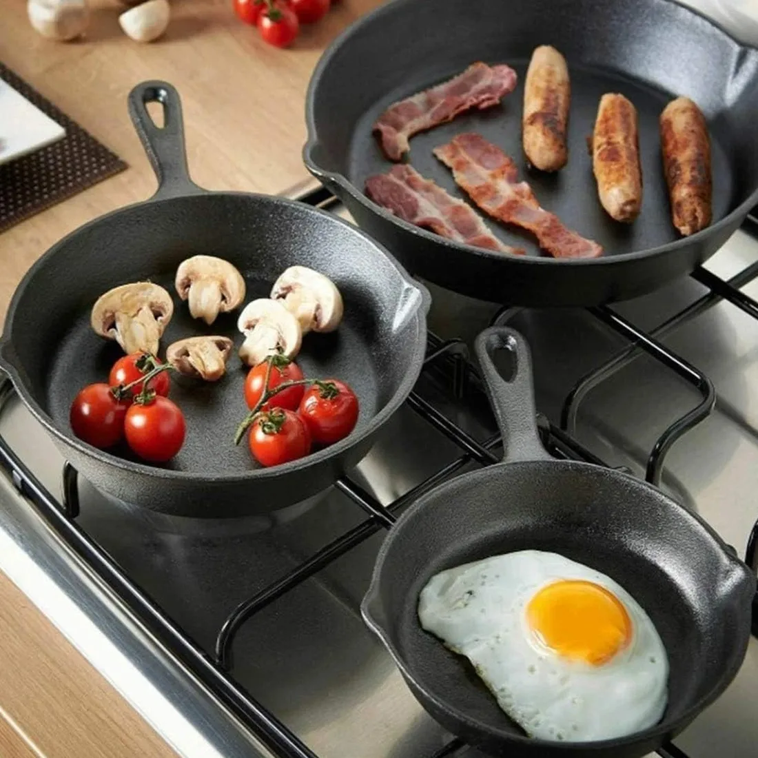 3PCS Pre-Seasoned Cast Iron Skillet Frying Pan Set 16/20/26cm with Brush & Gloves - Image 2