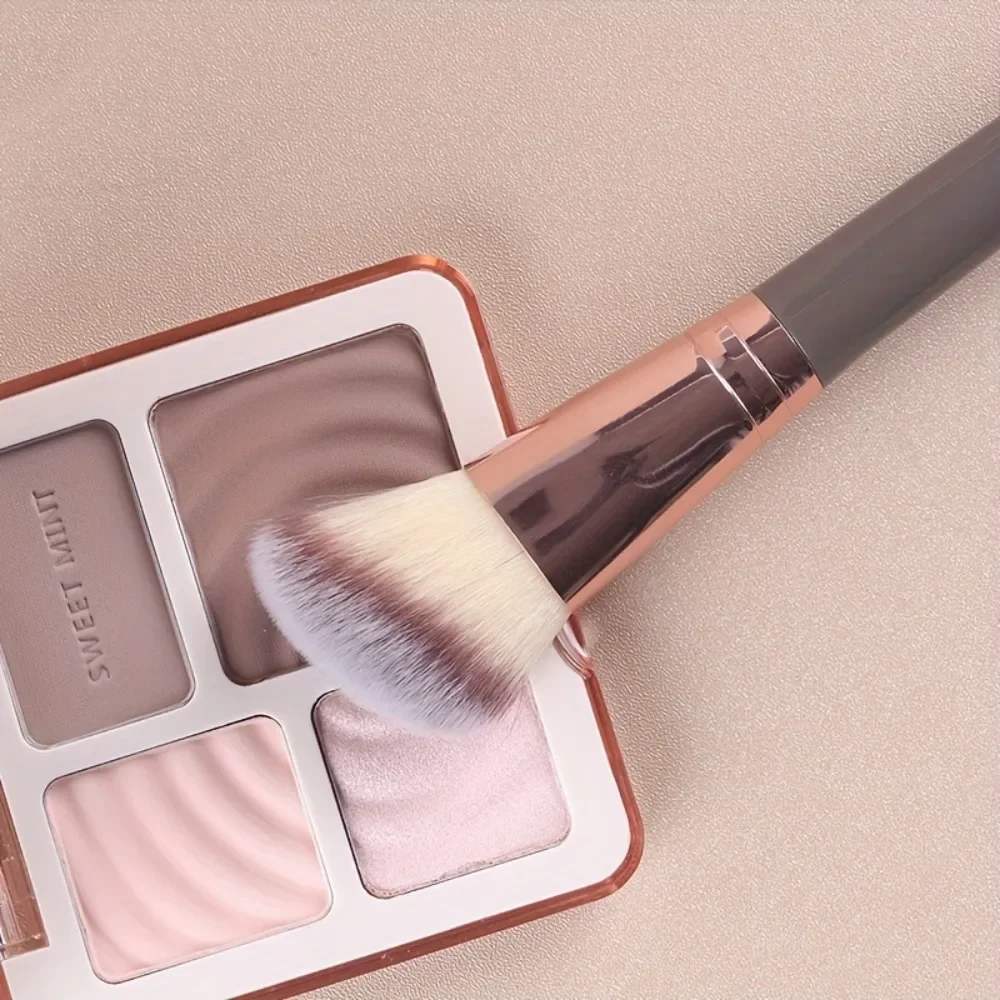 2-in-1 Contour & Blush Makeup Brush with Soft Nylon Bristles - Image 2